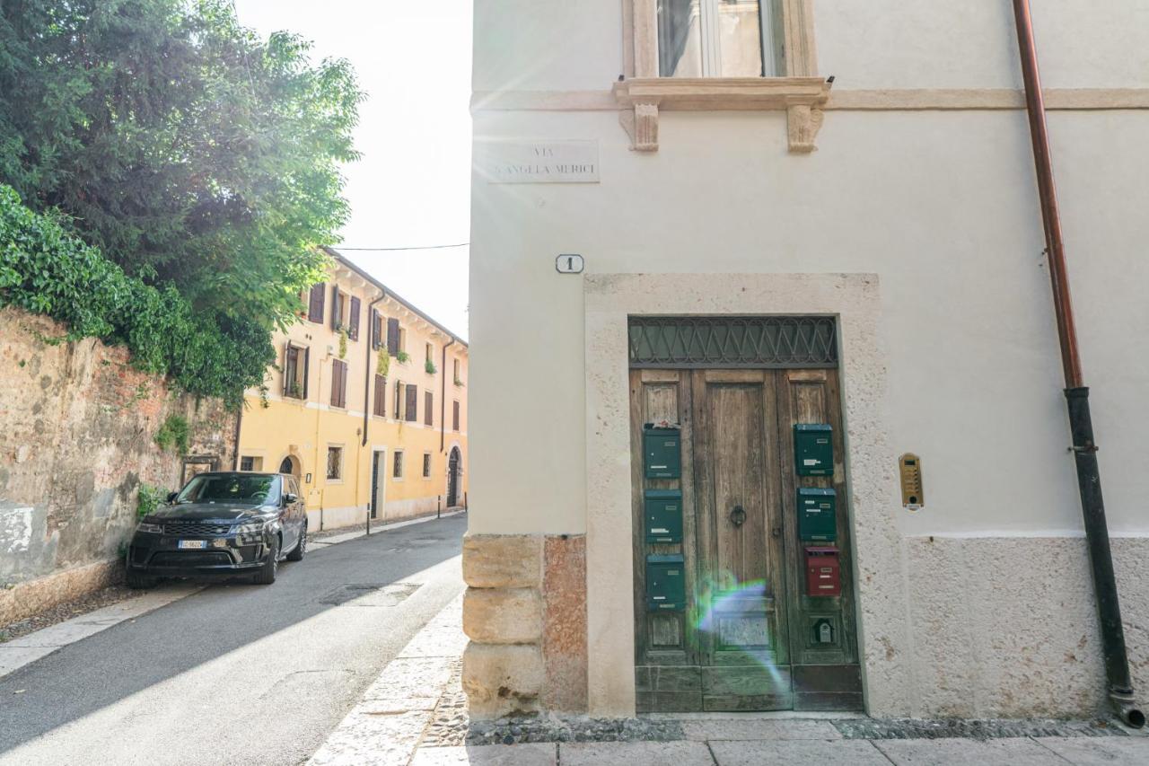 Domus Verona - Residenza Merici Luaran gambar